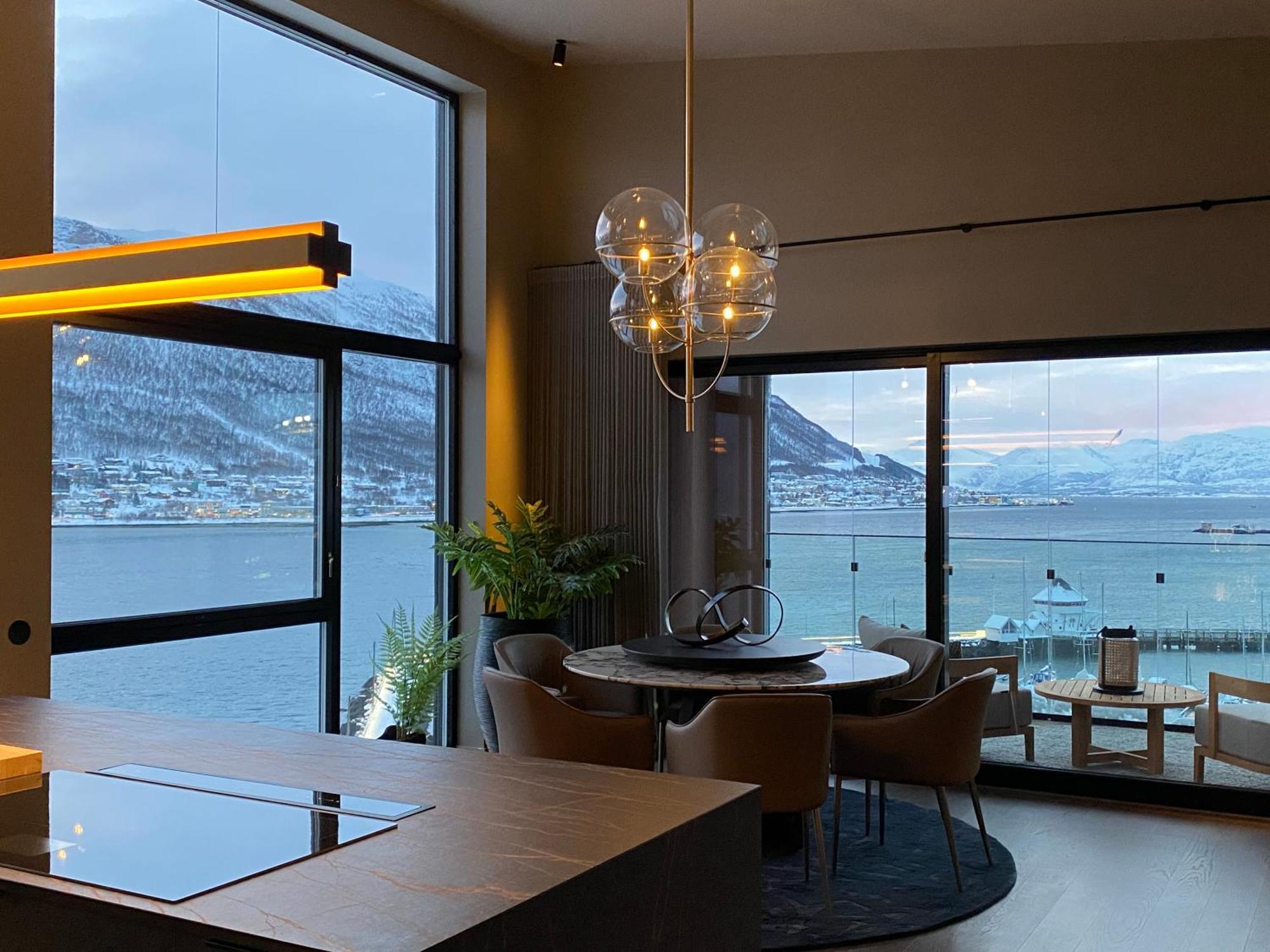 Vindlys Luxury Penthouse Apartment Tromsø Exterior foto